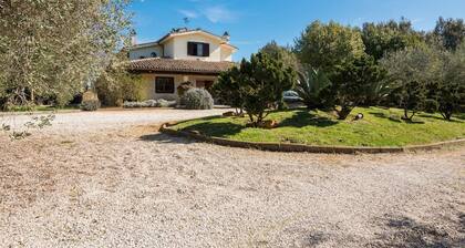 INDEPENDENT APARTMENT FOR 2 PEOPLE IN BEAUTIFUL ESTATE NEAR THE LAKE