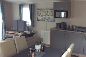 Living area - Lake District Western 2-bed Cabin, Pet Frien (Wigton)