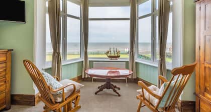 Beachside Apartment