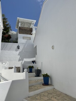 Property grounds - 5 minutes from Orient bay-stunning views, unit 8 (Collectivity of Saint Martin)