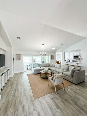 Smart TV, books, offices