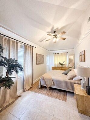 4 عدّة غرف نوم ومكتب ومكواة/لوح كي وواي فاي مجانًا