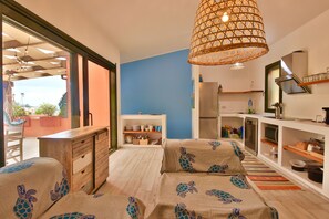 TV - CASA DELL'EDEN BY KLABHOUSE (Eden Rock)