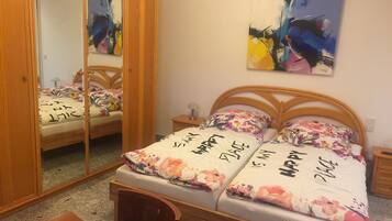 1 bedroom, iron/ironing board, free WiFi, bed sheets