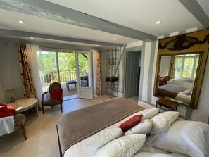 Exclusive Double Room | Premium bedding, memory-foam beds, individually decorated - la Fontaine Romy (Genneville)