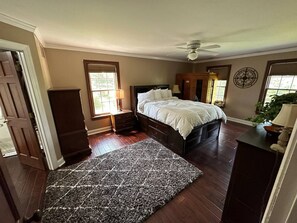 7 habitaciones, escritorio, tabla de planchar con plancha y wifi gratis 