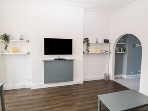 Cottage | Interior