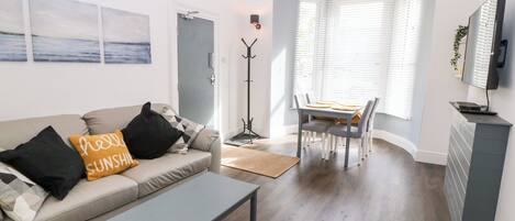 平房 | 住宿正面