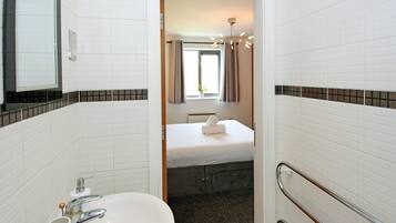 Mander Apartment | Badezimmer | Seife, Shampoo