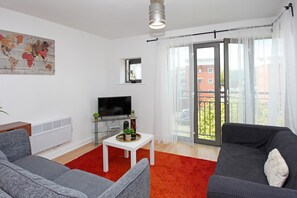 Mander Apartment | Living area - Albion Street Apartments (Wolverhampton)