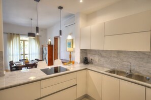 Fridge, microwave, oven, dishwasher