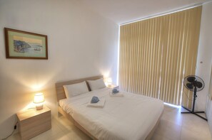 2 bedrooms, iron/ironing board, free WiFi, bed sheets