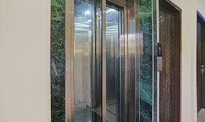 Elevator
