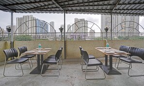 Dining - Treebo Amber Imperial (Mumbai)