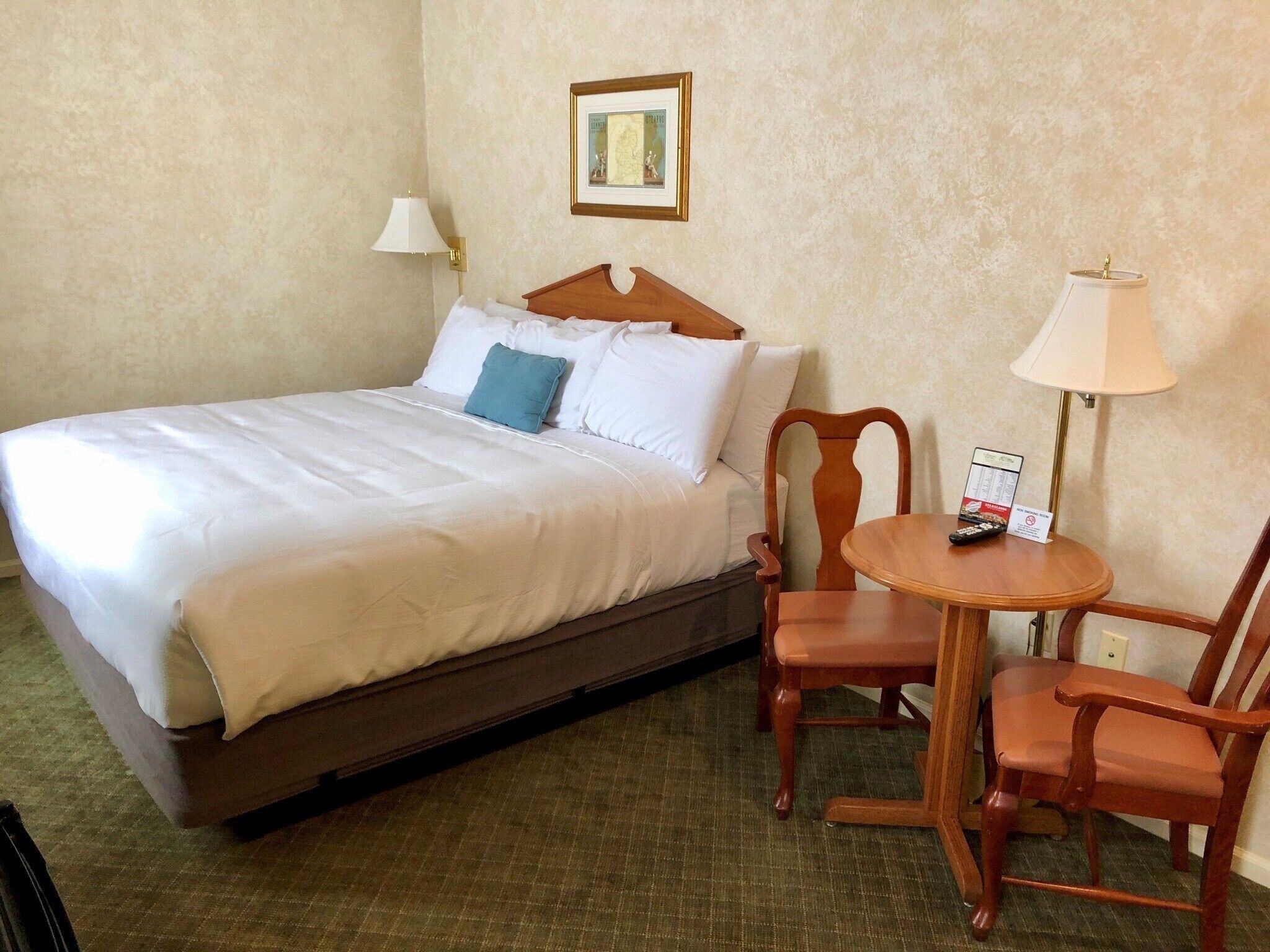 standard room, 1 king bed | 1 bedroom, free wifi, bed sheets