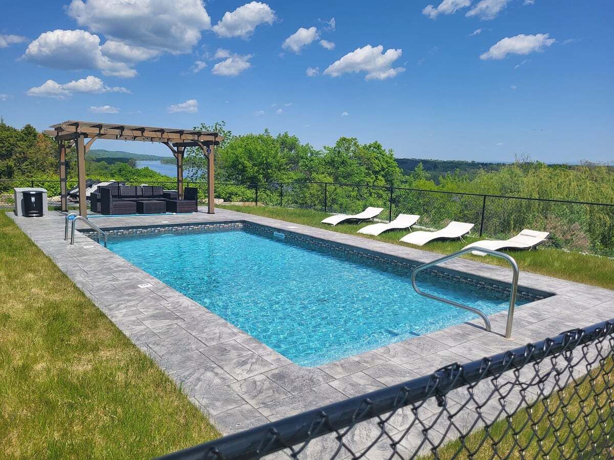 Piscine extérieure, piscine chauffée