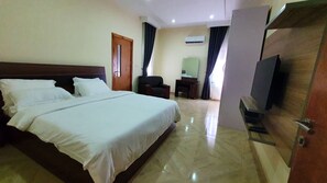 3 Schlafzimmer, Bügeleisen/Bügelbrett, WLAN, Bettwäsche