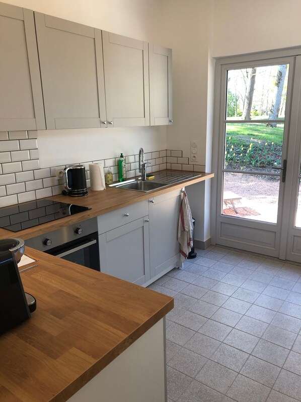 Basic-Ferienhaus, mit Bad, Gartenblick | Gemeinschaftsküche