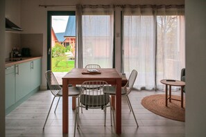 Studio, Ensuite (Cottage C) | Private kitchen - Les Cottages de Ripaille (Thonon-les-Bains)