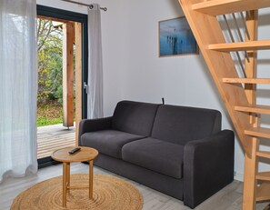 Studio, Ensuite (Cottage C) | Interior - Les Cottages de Ripaille (Thonon-les-Bains)