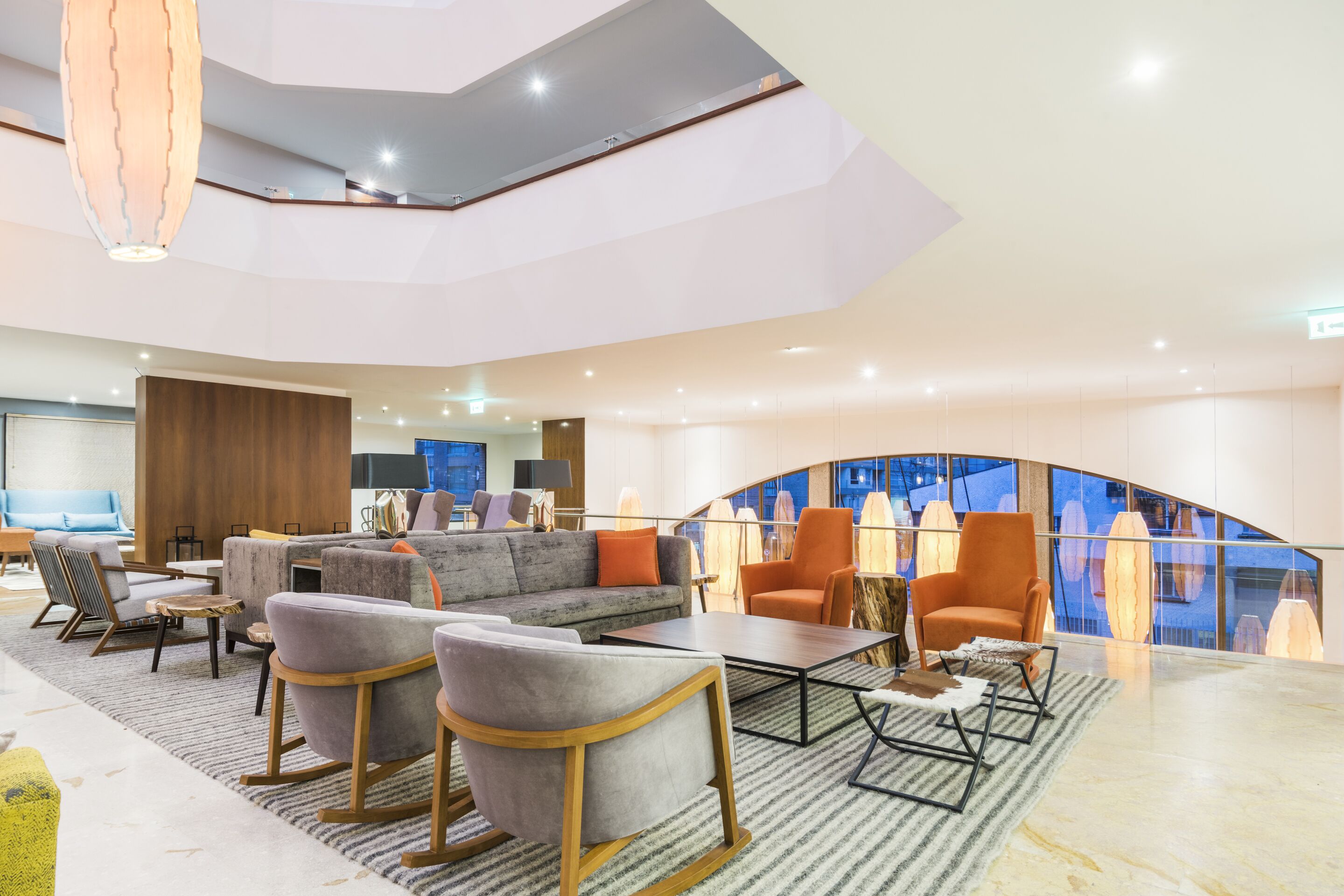 Photo - Cosmos 100 Executive