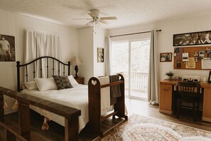 1 bedroom, desk, iron/ironing board, free WiFi