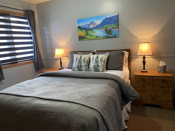 2 bedrooms, iron/ironing board, travel crib, free WiFi