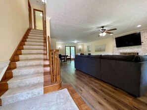 Smart TV, fireplace, ping pong