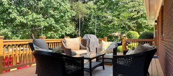 Quiet neighborhood, complementry lake access