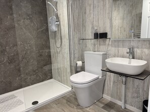 Superior Double Room, Ensuite | Interior - Traeth Rooms (Cardigan)