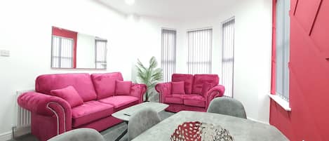 Apartment, Private Bathroom (Apartment 1) | Lounge