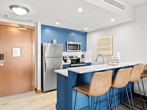 Fridge, microwave, oven, stovetop - Sundial B303 | Ski-in/Ski-out | Full Kitchen | Village Views | Pools & Hot Tubs (Park City)