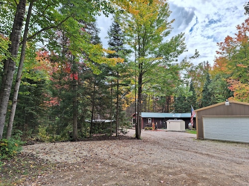Cabin tucked into the woods! Trail access for ATV/UTV & snowmobiles. 






 
 