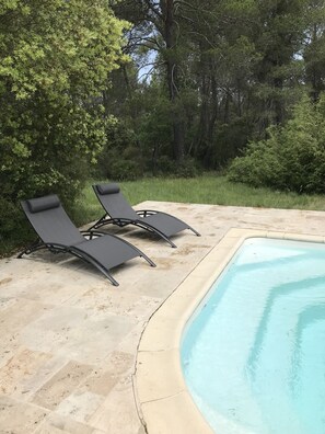 Pool - Chalet in the heart of nature with swimming pool on a property of several hectares (BARJOLS)