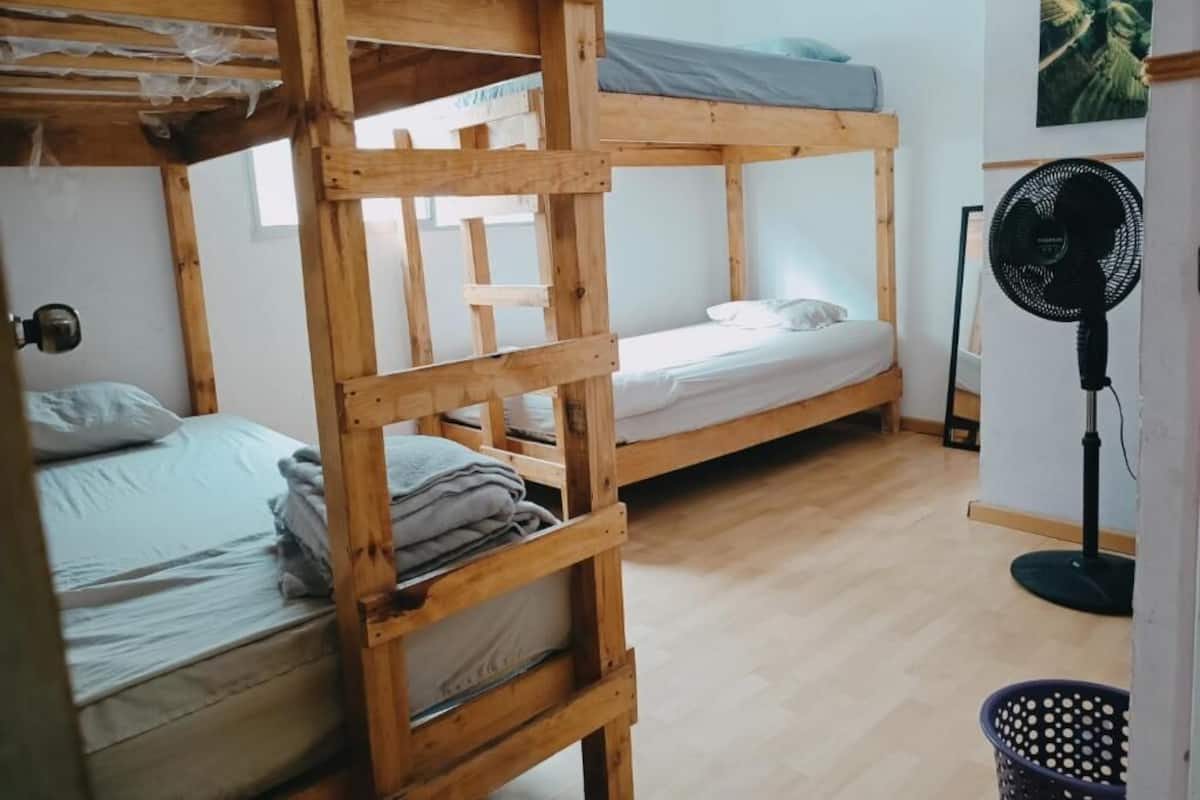 Free WiFi, bed sheets