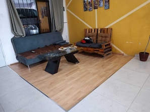 Living area - El Costeñito Hostal - Hostel (Veracruz)