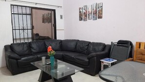 Living area - El Costeñito Hostal - Hostel (Veracruz)