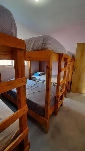 Family Room, Shared Bathroom | Free WiFi, bed sheets - El Costeñito Hostal - Hostel (Veracruz)