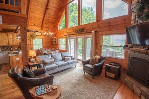 Télévision, cheminée