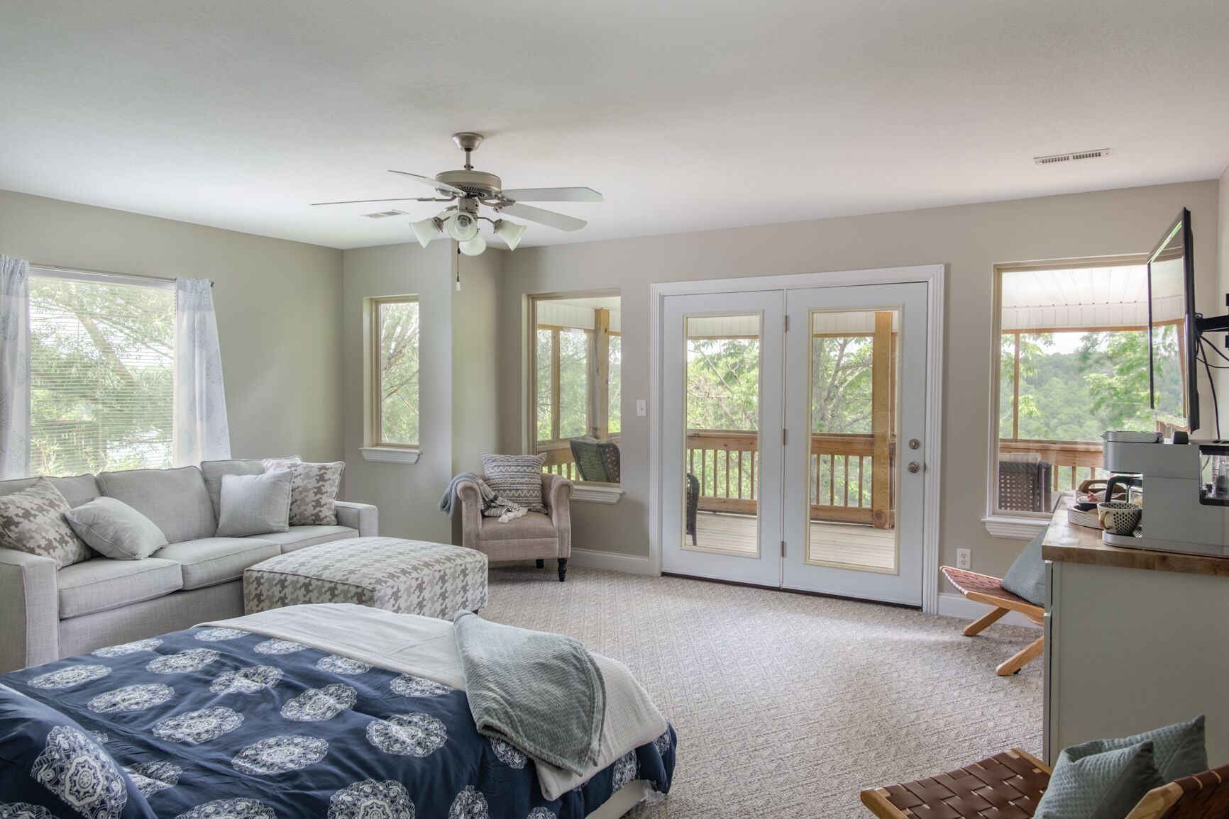 4 多间卧室、熨斗/熨衣板、免费 WiFi、床单