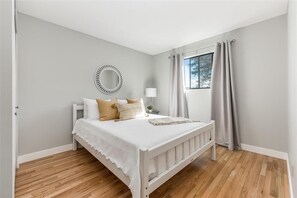 3 chambres, bureau, fer et planche à repasser, Wi-Fi gratuit
