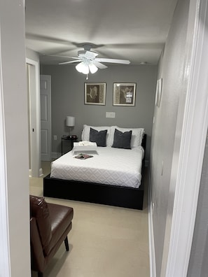1 bedroom, in-room safe, free WiFi, bed sheets