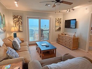 TV, DVD player, stereo - The Wright Place - 3 BR Oceanfront condo w/Ocean View from Balcony & Community Pool (Kill Devil Hills)