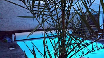 Piscina externa, piscina aquecida