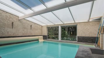 Piscine extérieure, piscine chauffée