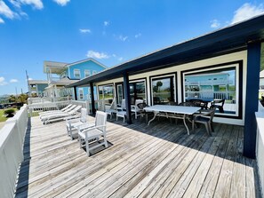 Outdoor dining - Awesome Ocean Views - Three minute walk to beach with private access (Bolivar Peninsula)