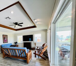 Smart TV - Awesome Ocean Views - Three minute walk to beach with private access (Bolivar Peninsula)