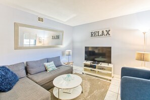 Smart TV, DVD player