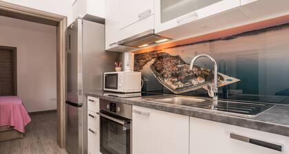 Apartments Maza - One Bedroom Apartment with Balcony