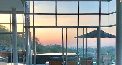 Ultimate 360 Deg, All Glass 18' Ceilings Sky-Villa Penthouse